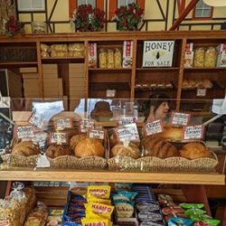 fresh-baked breads display at Kohnen’s Country Bakery, Tehachapi, CA